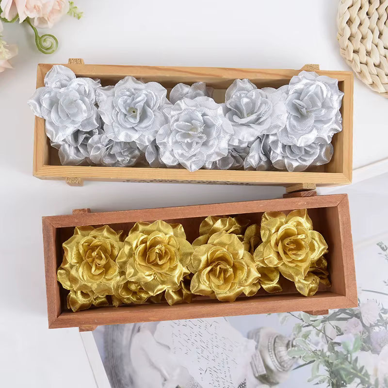 10 Stück künstliche Seidenrosen in Gold und Silber für DIY-Dekorationen und Hochzeiten - Bild 2