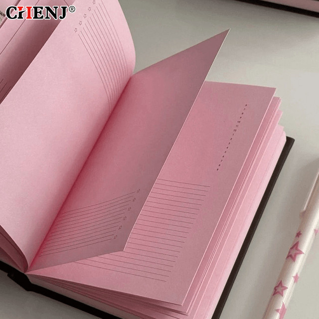 CHENJ A6 Notizbuch Erdbeere Schokolade in Rosa mit weichem PU-Ledereinband und linierten Seiten - Bild 1