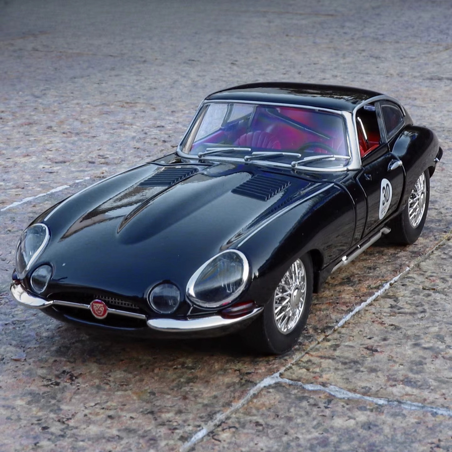 WELLY E-Type Retro Classic Sports Racing Car, Diecast Model Car, 1:24, Metall - Bild 1