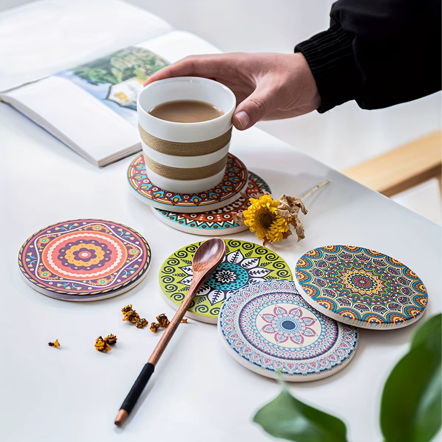 Runde Keramik-Tischsets von zxyouping mit Mandala-Blumen-Design in Multicolour, rutschfeste und isolierte Untersetzer für dein Esszimmer - Bild 3