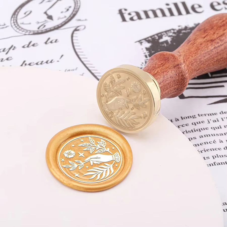 Wachssiegel-Stempel-Set mit abnehmbarem Kupferkopf und Holzgriff in Braun zur Dekoration von Umschlägen, Notizbüchern und Geschenken - Bild 1