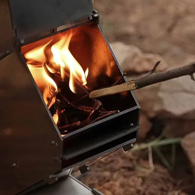 Faltbarer Camping Holzofen aus Edelstahl in Silber für Picknick, Wandern und Angeln - Bild 3