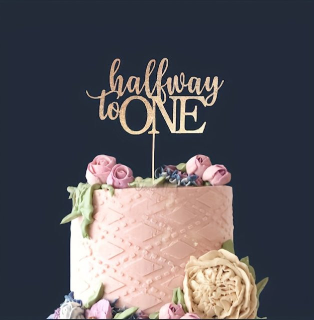 Goldener Half Way To One Kuchenaufsatz als glitzernde 1/2 Geburtstagskuchen-Dekoration für Geburtstage und Gender Reveal Partys - Bild 1