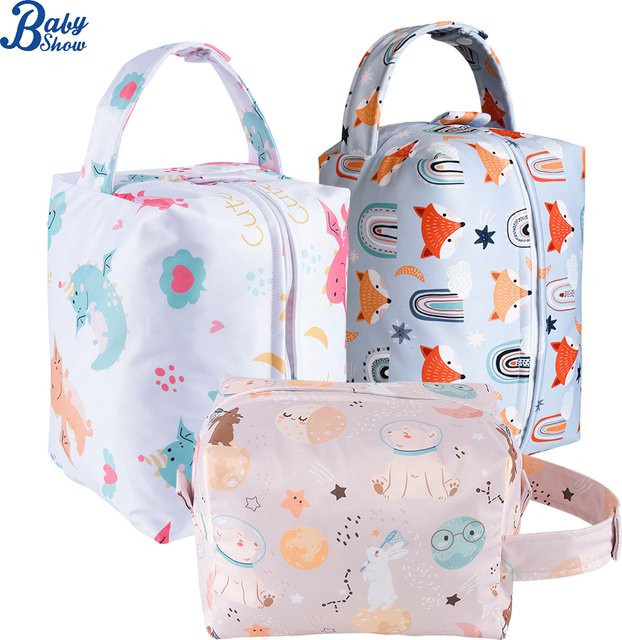 Baby Show Waschbare Windeltasche mit Doppel-Laminierung als wiederverwendbarer Nass-Trocken-Beutel in Multicolour - Bild 1