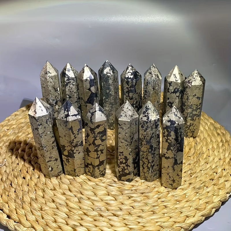 CrystalHola Pyrit Turm aus Naturstein in Gold, Geometrische Kristall Säule für spirituelle Energie und Chakra-Balance - Bild 5
