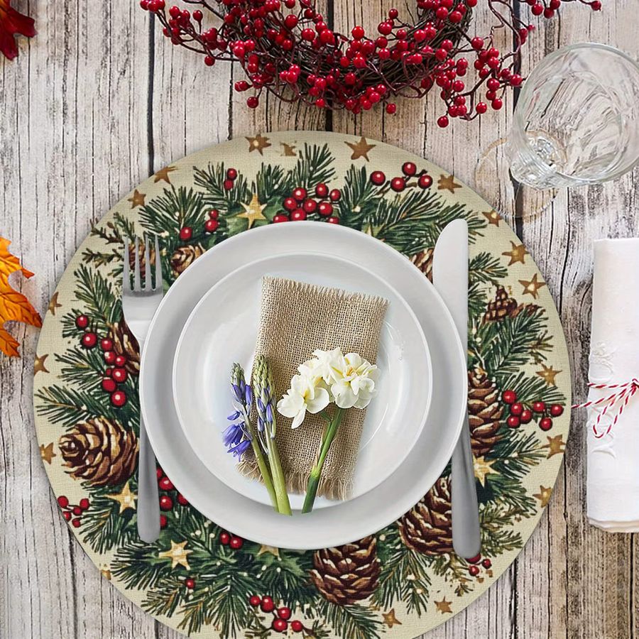 VIKAMA 4er Set Weihnachtskranz mit Tannenzweigen, Tannenzapfen, Beeren und goldenen Sternen als Tischdekoration für Weihnachten - Bild 3