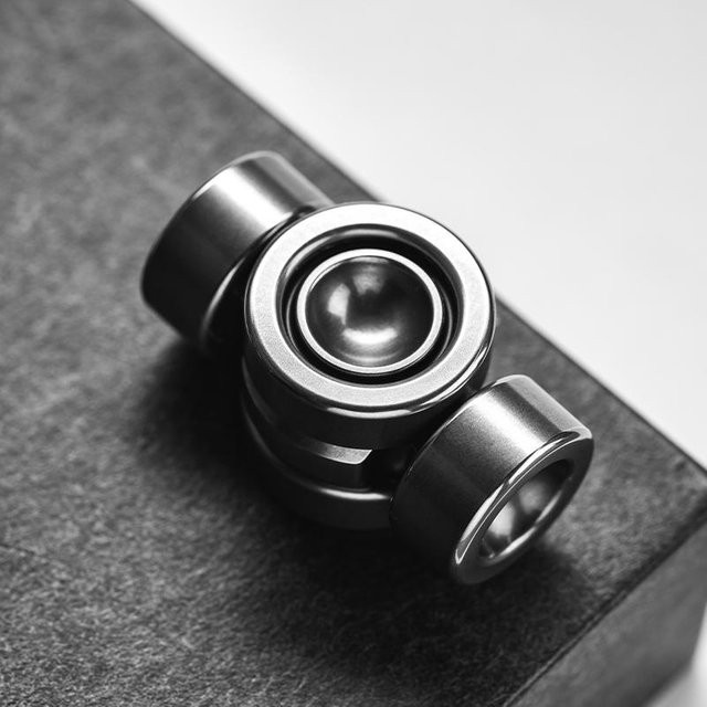 LAUTIE Fidget Spinner, Dekompression Spielzeug, Anti-Stress Gadget - Bild 1