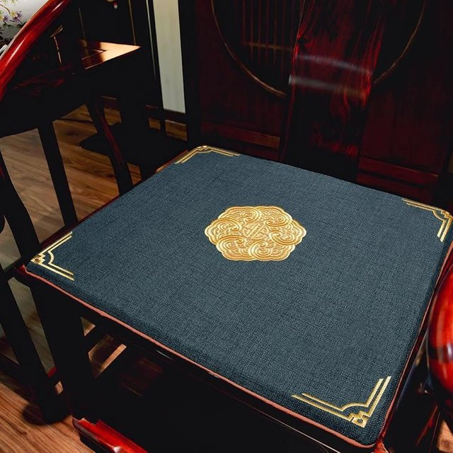 Verdicktes Sitzkissen im chinesischen Stil von Yiran Furniture, rechteckiges Polster für Mahagoni- und Esszimmerstühle, B/T: 50 x 45 cm - Bild 1