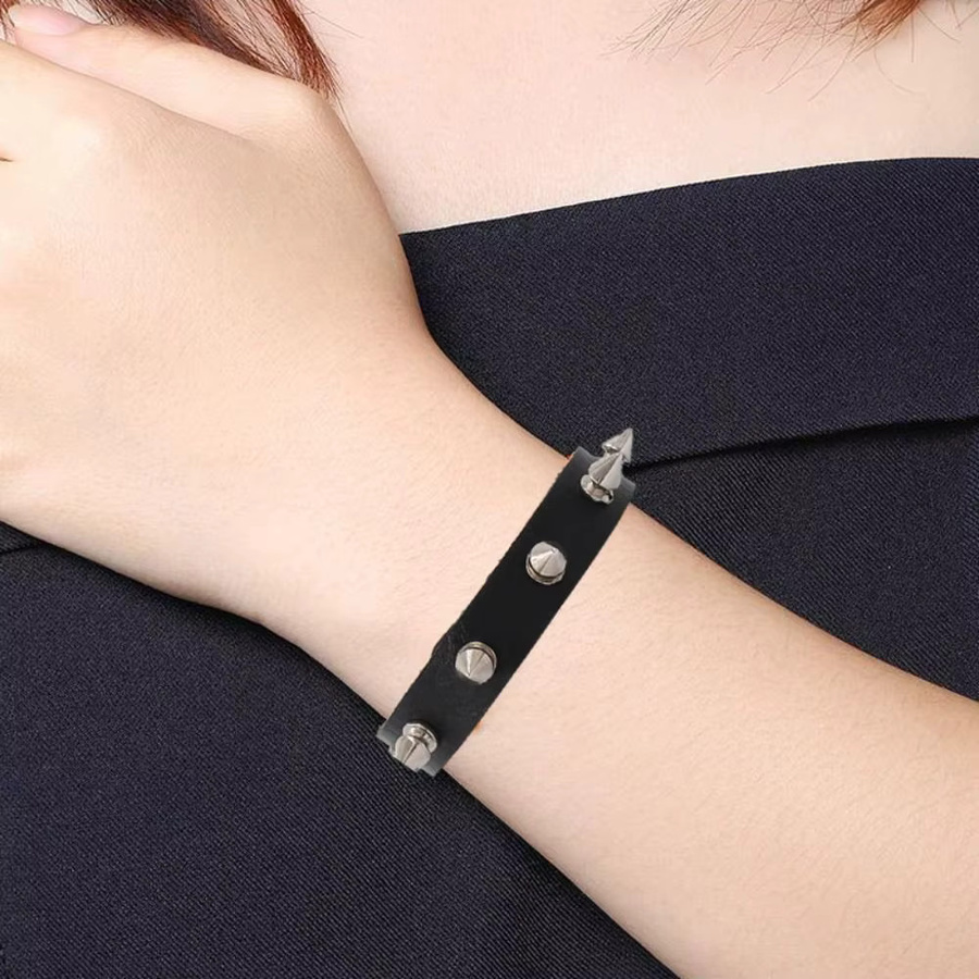 Armbandband Spike Gothic Nieten, Pu-Leder, Schwarz - Bild 3