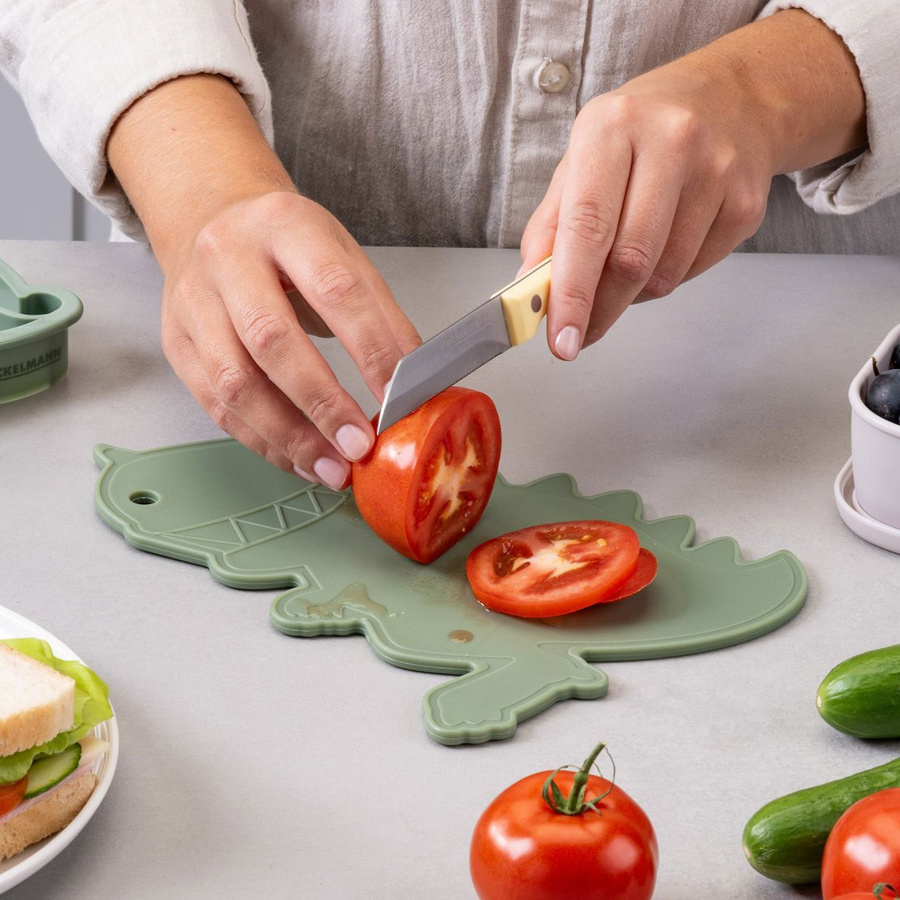 Fackelmann Kinder Schneidebrett Mini Cooking Dino in Grün - Bild 2