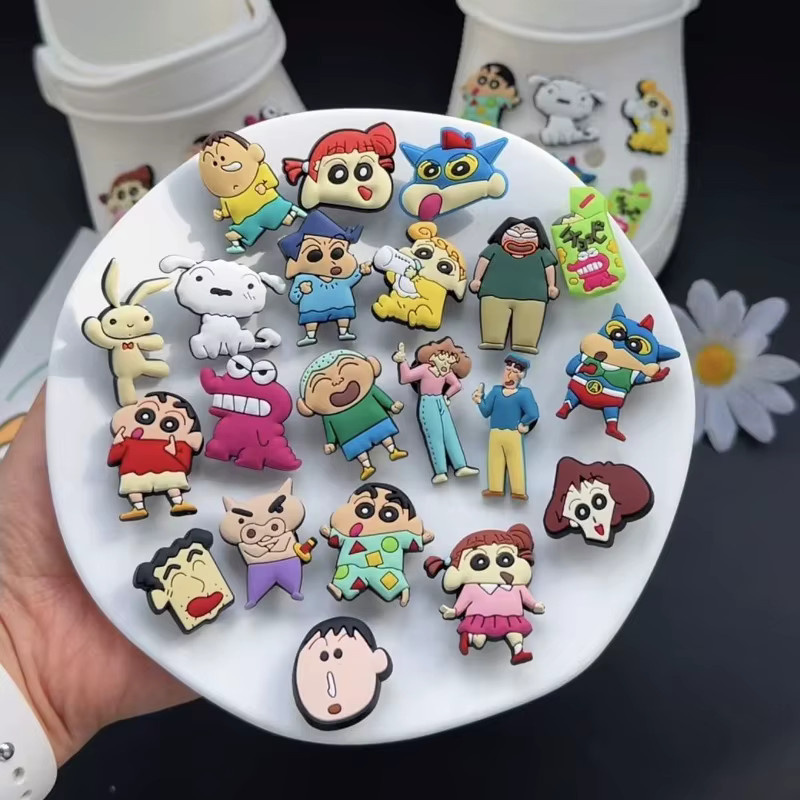 Shinchan Schuh-Charms, Anime-Merchandise, 3D-Schuhschnallen - Bild 5