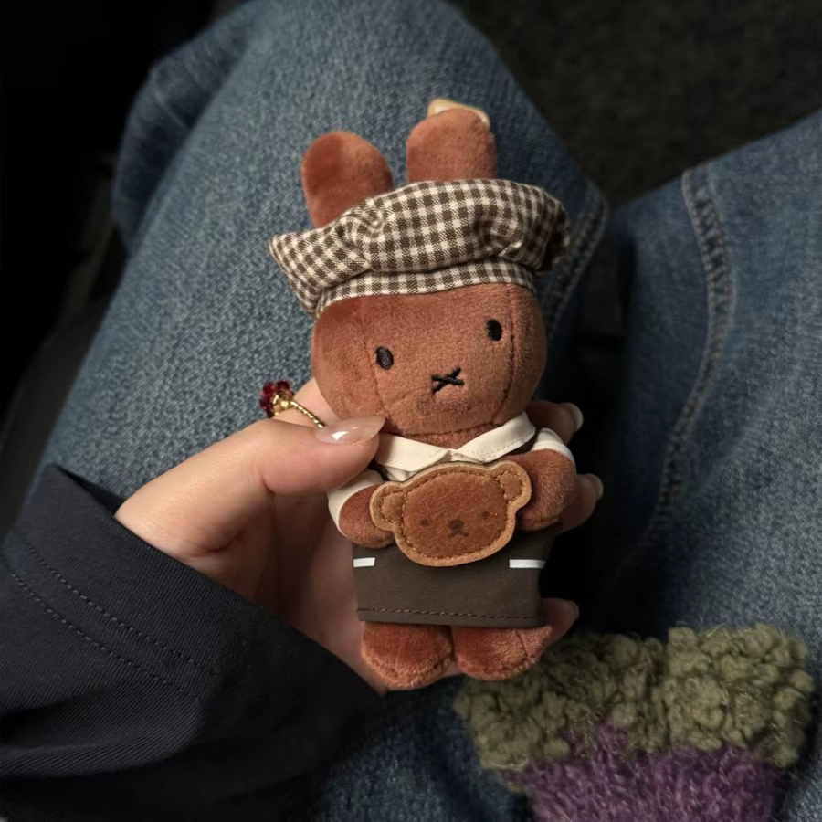 Miffy Plüschpuppe Brot-Koch, Plüschfigur, braun - Bild 2
