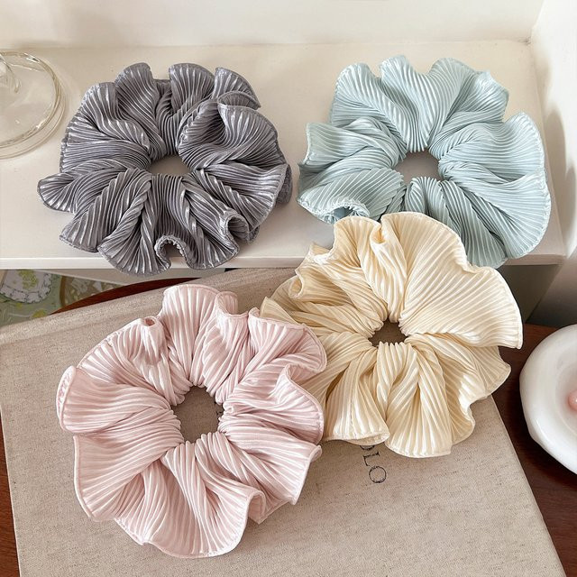 FENGCHE Scrunchies für Damen, Satin-Streifen-Haargummis - Bild 1