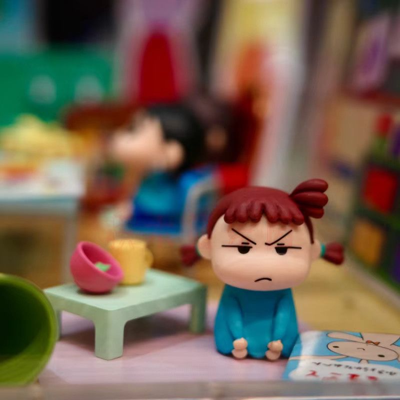 Re-ment Shin Chan Futaba Kindergarten Anime Figur Blind Box Multicolor Mini Szene Action Figur als Schreibtisch Ornament für deine Sammlung - Bild 3