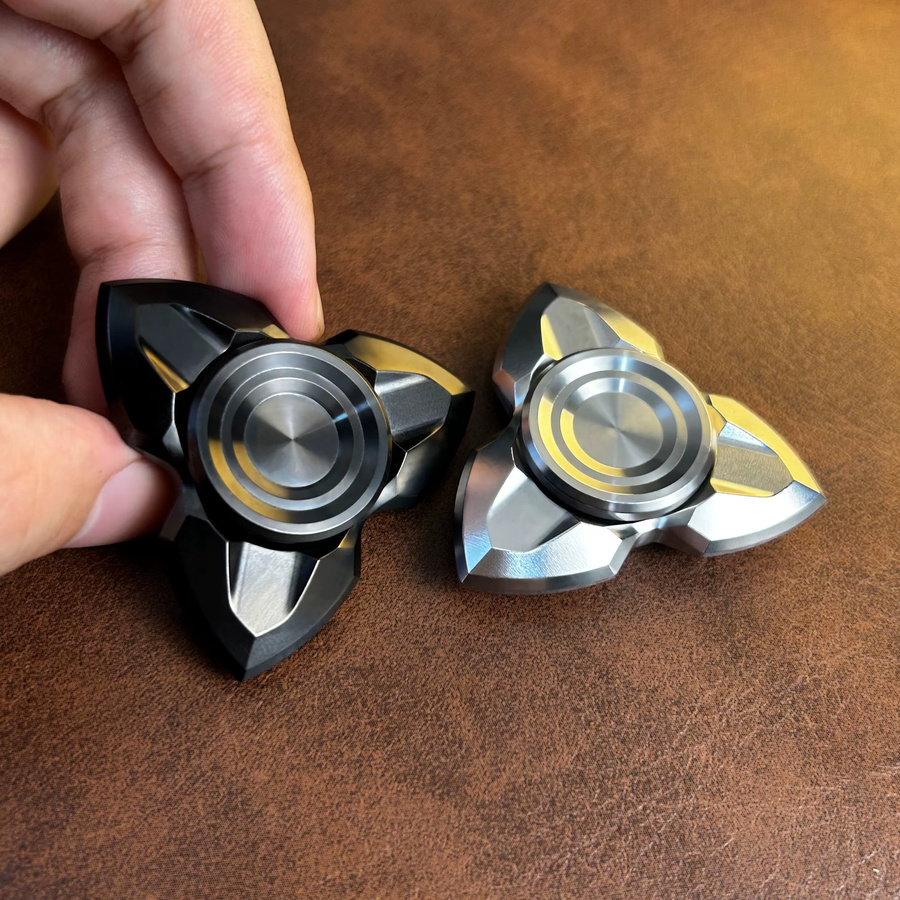 BWEDC Fidget Spinner Valkyrie und Apache XL, Edelstahl 304 CNC Prozess - Bild 3