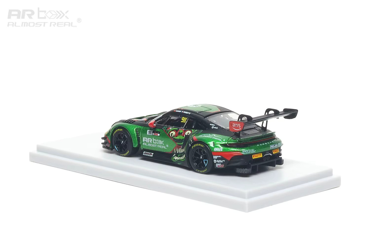 TSM MODEL 992 GT3 R Asia Mandalika Green Livery, Druckguss-Modellauto, 1:64 - Bild 2