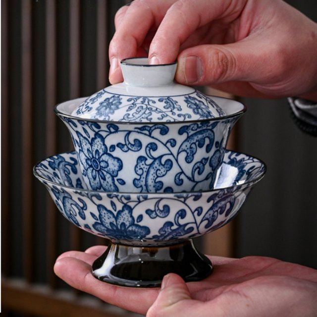 Handgefertigte Keramik-Gaiwan aus Porzellan in Blau und Weiß, 160 ml, Gongfu-Teegeschirr mit hohem Fuß - Bild 1