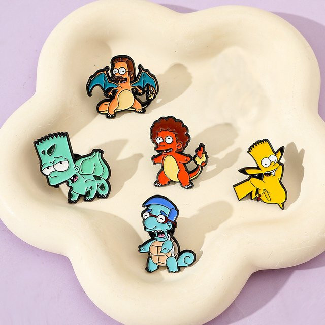 MINISO The Simpsons x Pokemon Mashup Emaille-Pins, Pikachu Bart Simpson Anstecknadeln, 5 Stück/Set - Bild 1