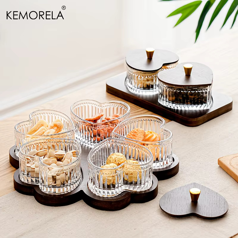 KEMORELA Herzförmige Glasschüssel mit Holzfuß, transparenter Obstteller für Obst, Snacks und Desserts - Bild 3