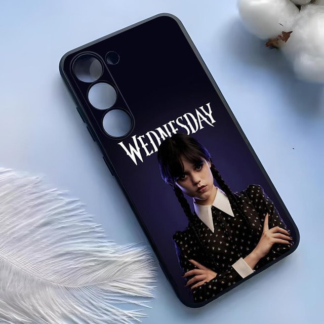 Wednesday Addams Family Silikon Handyhülle für Samsung Galaxy S25 Ultra S24 S23 S22 S21 S20 Plus A54 A53 A34 A25 in Schwarz - Bild 1