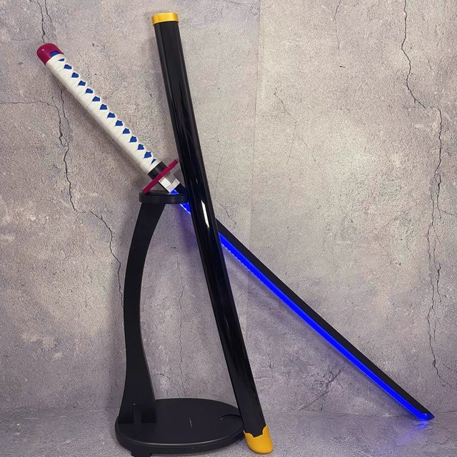 Bandai Demon Slayer Leuchtende Katana Lichtschwert, Cosplay Requisite - Bild 1