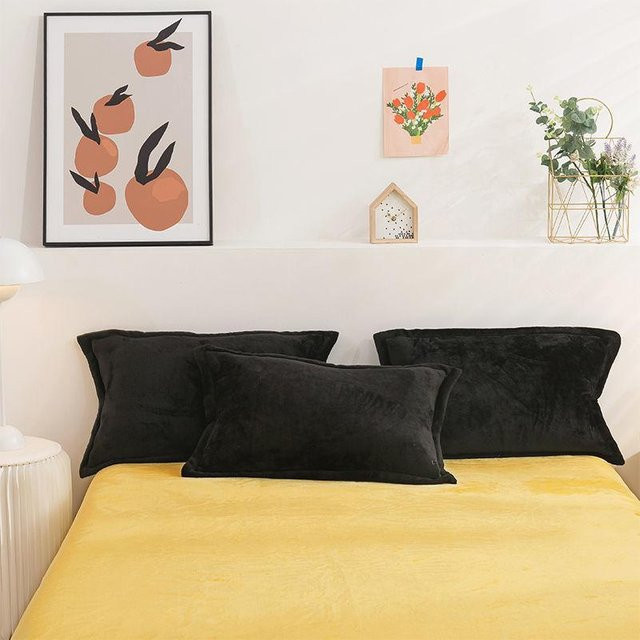 WTEMPO Kissenbezug-Set aus Korallenvlies in Schwarz, 2 Stück, B: 48 cm, L: 74 cm - Bild 1