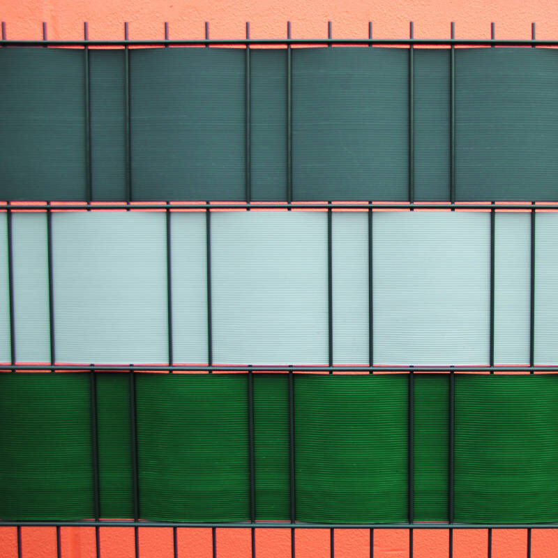 T&J Sichtschutzstreifen aus PVC für Metallzäune, Multicolour, Länge: 2,52 m - Bild 1