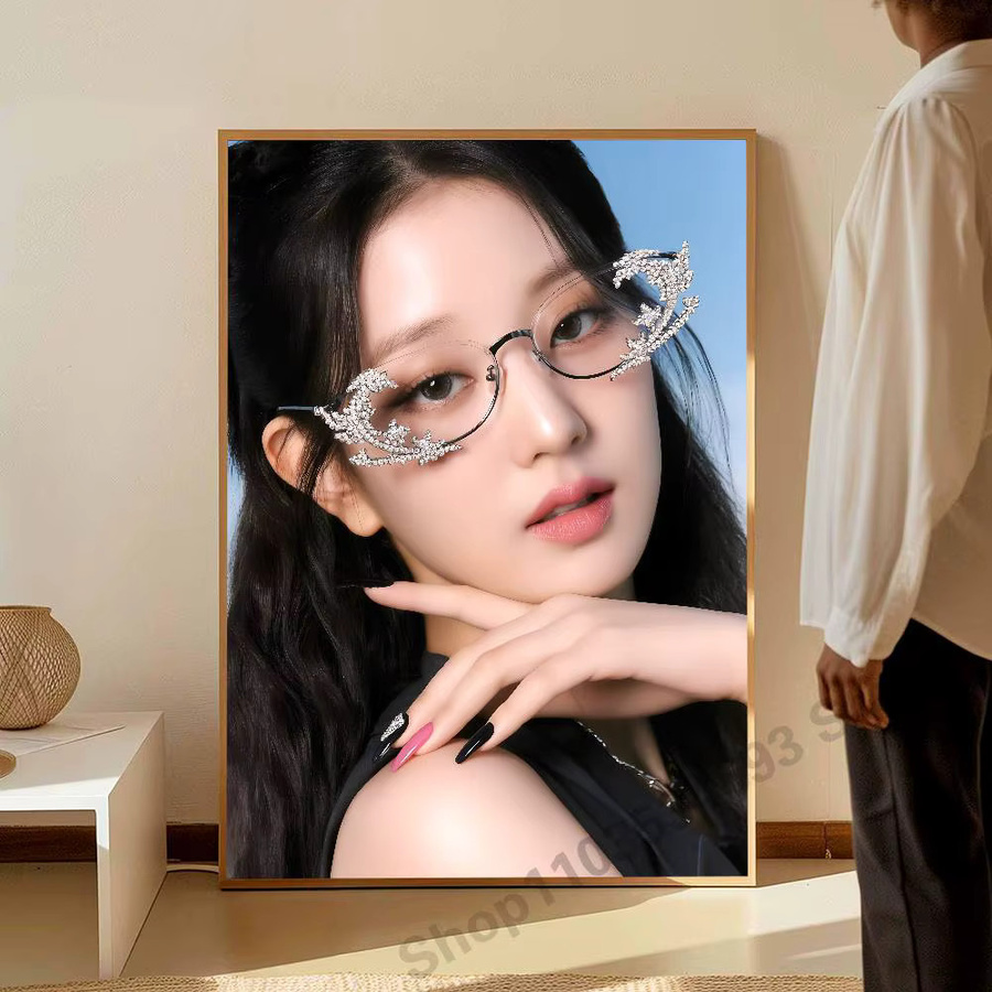 Wonyoung Anime selbstklebendes Wandbild in Multicolour als moderne Tapete für dein Schlafzimmer - Bild 5