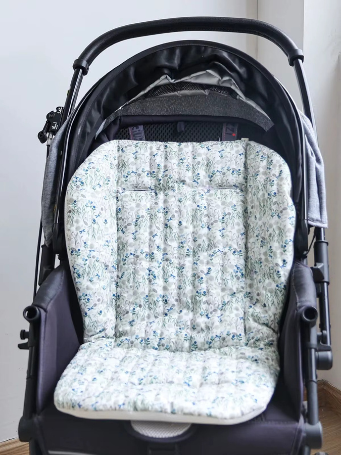 Beiges Baumwollkissen für Kinderwagen und Hochstuhl für alle Jahreszeiten - Bild 2