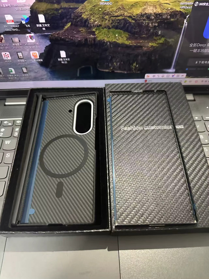 MagSafe Hülle aus echter Aramid-Carbonfaser für Samsung Galaxy Z Fold 8, Z Fold 7 und Z Fold 6 in Schwarz, matt und magnetisch - Bild 3