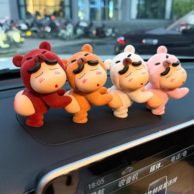 Bandai Crayon Shin Chan Beflockte Solide Bärenfigur, Spielzeugauto - Bild 1