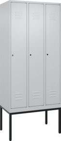 C+P Spind Classic PLUS Garderobenschrank aus Stahl mit 3 Abteilen, Grau/Schwarz, H x B x T: 212 x 90 x 50 cm - Bild 1