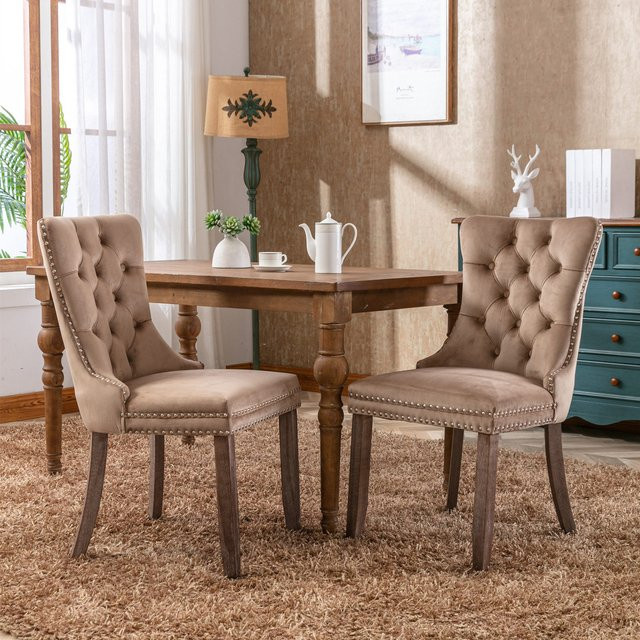 2er-Set Esszimmerstühle im Mid-Century-Stil aus massivem Holz mit Samtpolsterung in Rosa in der Farbe Rosahqnda - Bild 1
