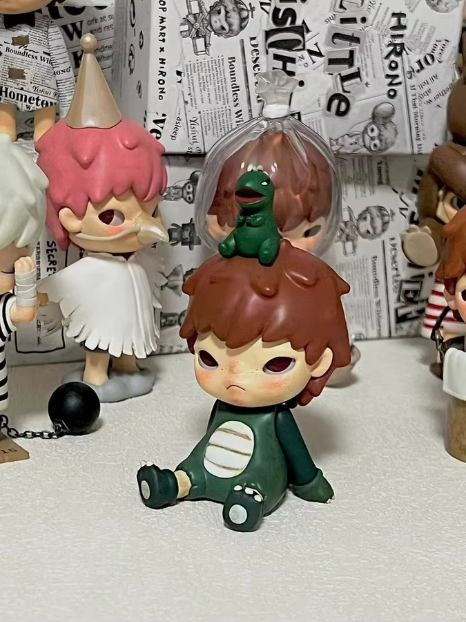 Pop Mart Hirono Little Mischievous Blind Box, Emotion Doll, Kunstfigur - Bild 2