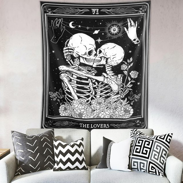 VIKAMA Wandteppich mit Skelett-Embrace-Design in Schwarz, Boho-Stil, B/H: 60 x 40 cm - Bild 1