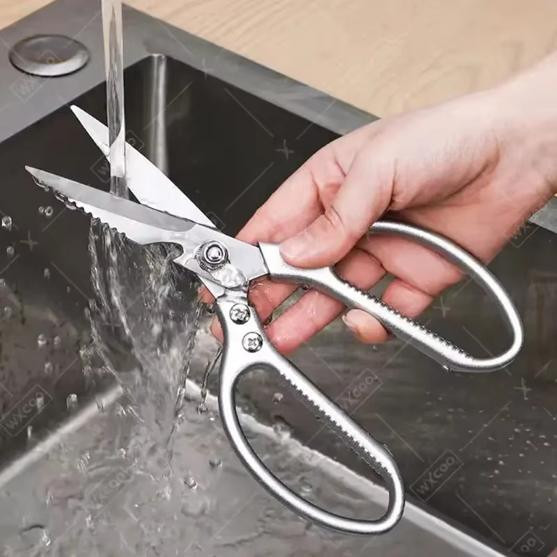 WXCOO Hühnerknochenschere aus Edelstahl in Silber als multifunktionale Küchenschere zum Schneiden von Geflügel und Fischfleisch - Bild 4