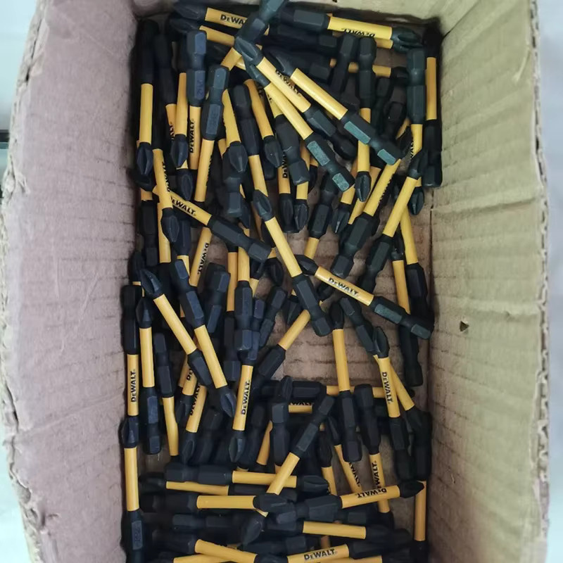 DeWalt PH2 SL8 Kreuzschlitz-Bit mit Magnetring Adapter in Gelb - Bild 2