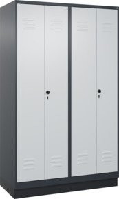C+P PSA Doppel-Spind Classic PLUS mit Sockel, 4 Abteile, Grau/Anthrazit, B/T/H: 120 x 50 x 195 cm - Bild 1