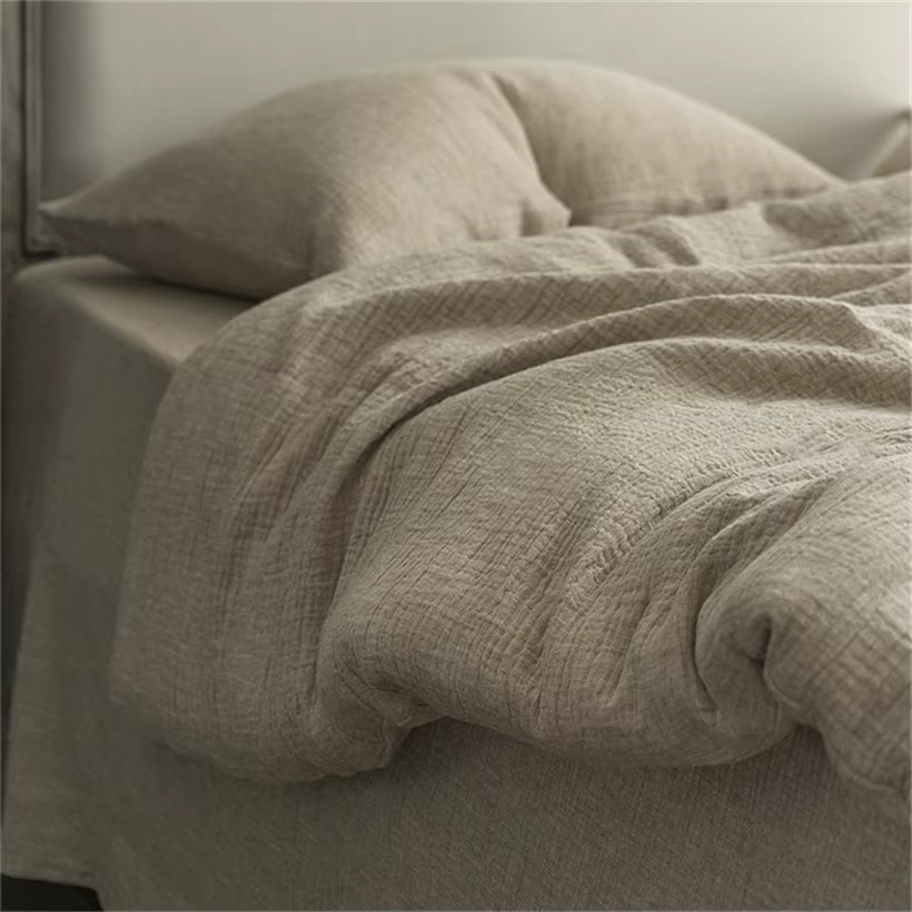 Dreamreal Bettwäsche-Set aus gewaschener Baumwolle und Leinen in Beige und Braun, bestehend aus Duvetbezug und Kissenbezügen, knitterfrei und minimalistisch im Plain-Design - Bild 2