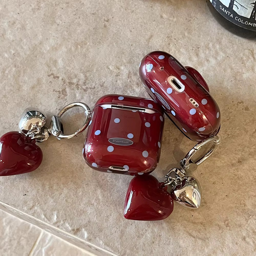 Meetsweet Schutzhülle für AirPods und AirPods Pro mit 3D Red Love Heart Design und Schlüsselanhänger, Farbe: Rot - Bild 6