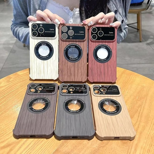 Stoßfeste Handyhülle mit Holzmaserung und Objektivschutz für iPhone 15 Pro Max, iPhone 13 Pro Max, iPhone 12 und iPhone 11 in Braun - Bild 1