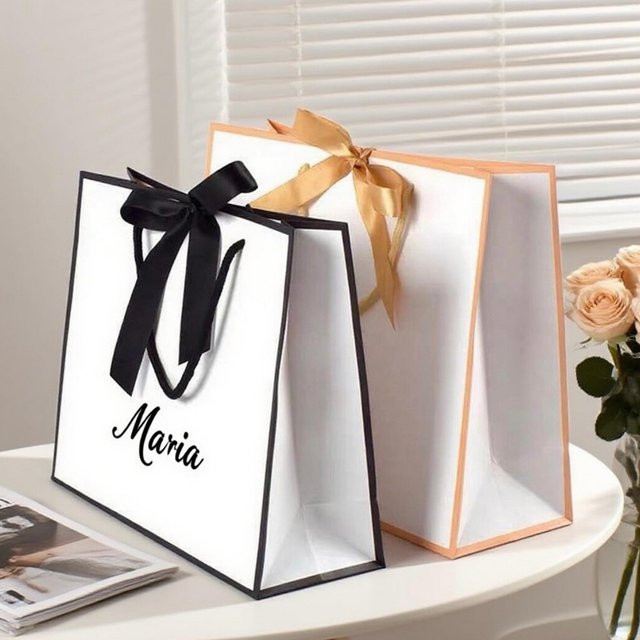 Personalisierte Geschenktüten mit Band von PARARTDIY in Weiß aus Papier für Hochzeiten, Geburtstage oder als Dankeschön-Geschenke - Bild 1