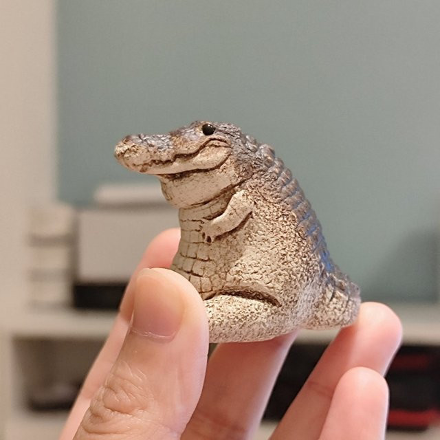 Handgemachtes Krokodil-Tee-Ornament aus Keramik für die Teezeremonie - Bild 1