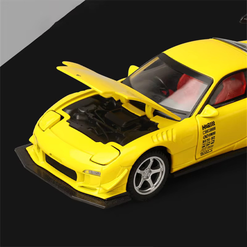MAKEDA Mazda RX7 FD3S Super-Sportwagen Modell, 1:32, Metall, mit Sound und Licht - Bild 3