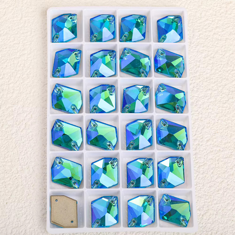 K9 Cosmic 10 Stück AB-Doppelloch-Glasbohrknöpfe mit flachem Boden in Mehrfarben und Peach für DIY-Zubehör - Bild 1