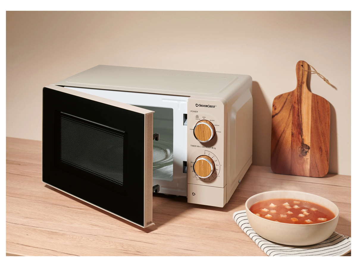 SILVERCREST® Mikrowelle Solo in Beige mit Timer und 700 Watt Leistung - Bild 2