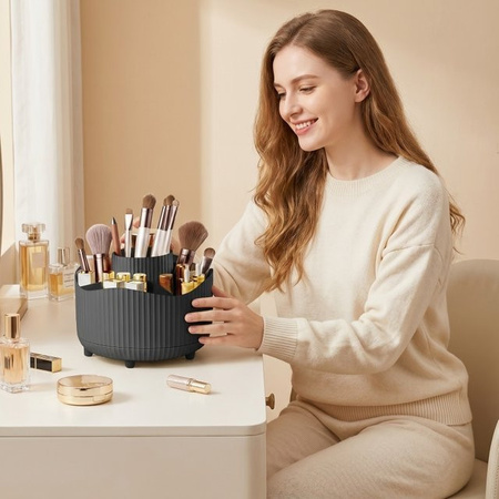 RUNTOIN Drehbarer Make-up-Organizer mit Pinselhalter und Parfüm-Ablage für deinen Schminktisch oder das Badezimmer