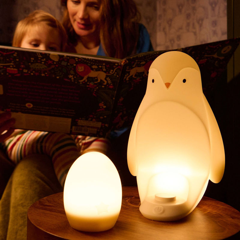 Tommee Tippee Tragbares 2-in-1 Nachtlicht Pinguin in Weiss mit Silikonbeschichtung und dimmbarer Beleuchtung - Bild 3