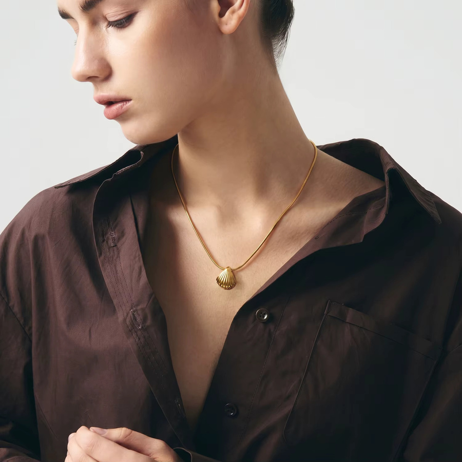 Halskette mit Muschel-Anhänger, Edelstahl, Gold, Damen - Bild 2