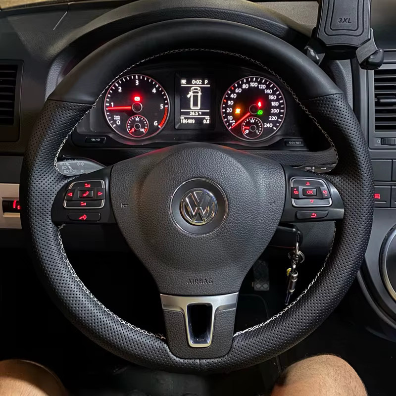 GNUPME Lenkradbezug aus Kunstleder in Schwarz für Volkswagen Golf 6 Mk6, Polo, Sagitar, Bora, Santana und Jetta Mk6 mit Anti-Rutsch-Funktion - Bild 1